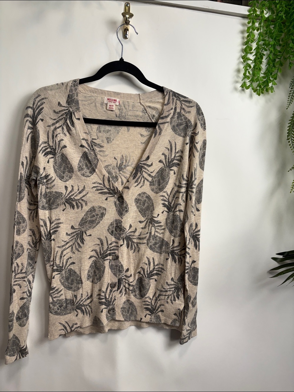 Mossimo Supply Co. V-Neck Sweater - Cotton Cream and Gray